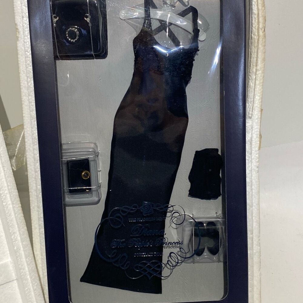 Franklin Mint Princess Diana The‎ Peoples Princess Black Gown Doll Outfit Set